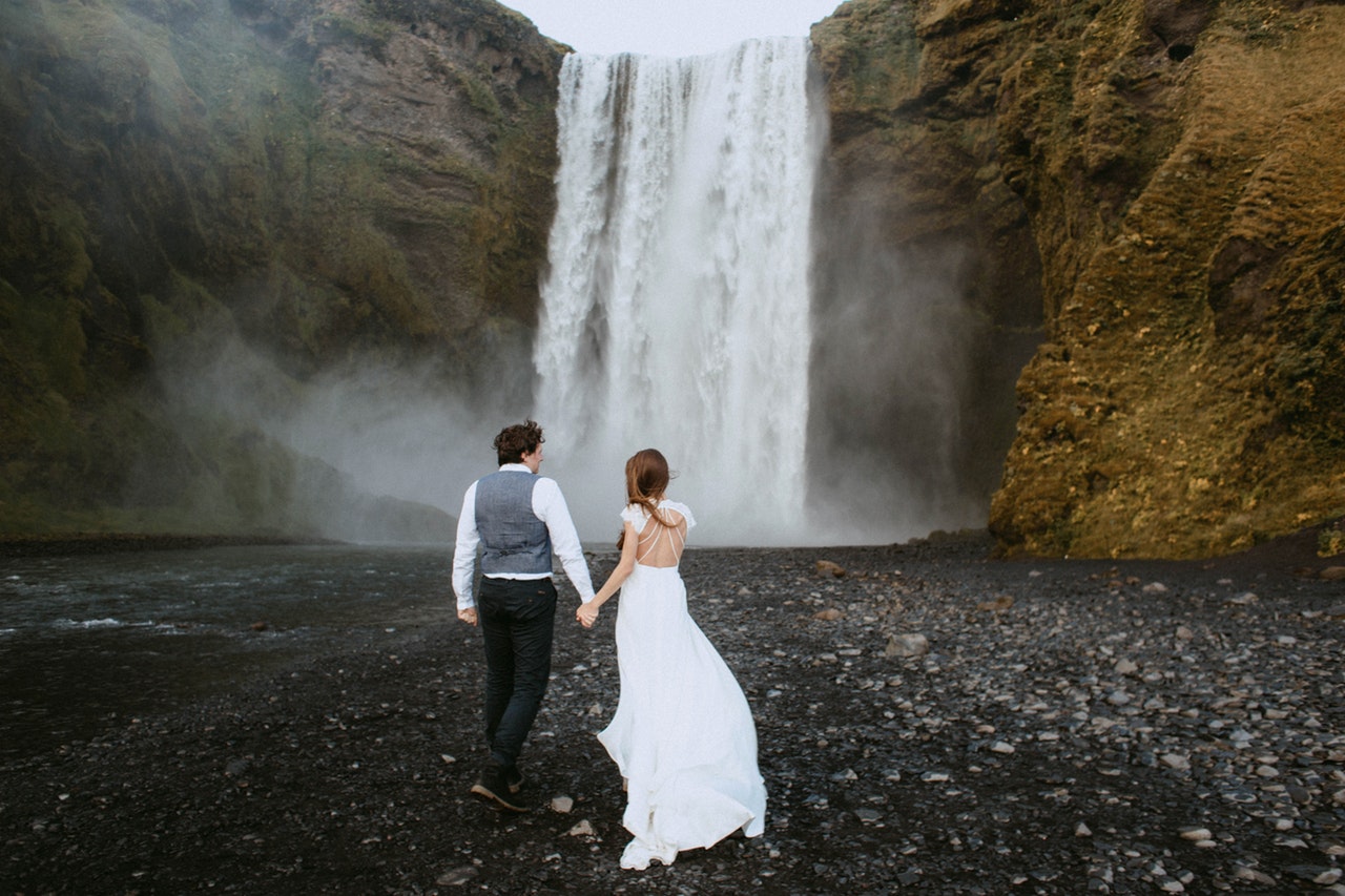 Getting Married Really Make You Happier